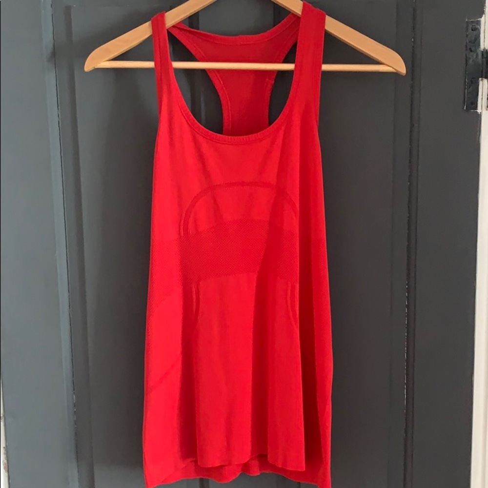 Lululemon tank top